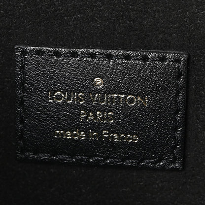 Reverse Monogram Pochette Metis