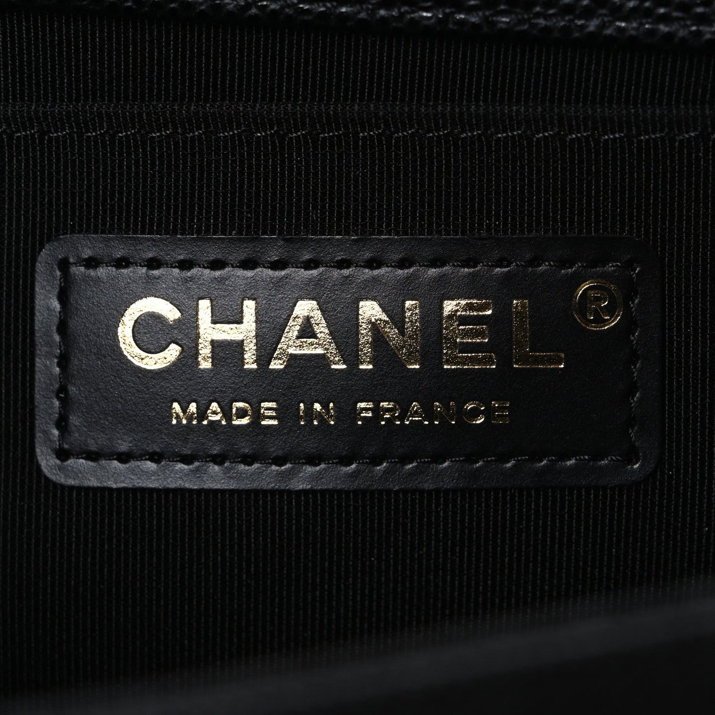 Caviar Quilted Medium Boy Flap Black