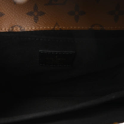 Reverse Monogram Pochette Metis