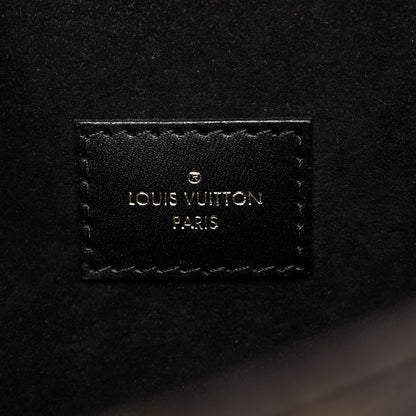 Reverse Monogram Pochette Metis