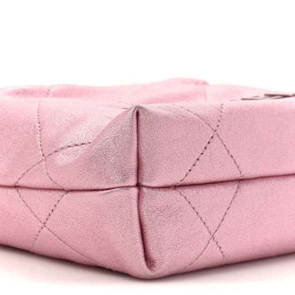 Metallic Lambskin Lacquered Monochrome Quilted Mini Chanel 22 Pink