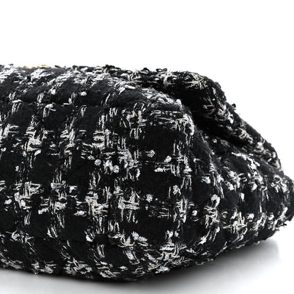Tweed Quilted Maxi Chanel 19 Flap Black Silver Ecru