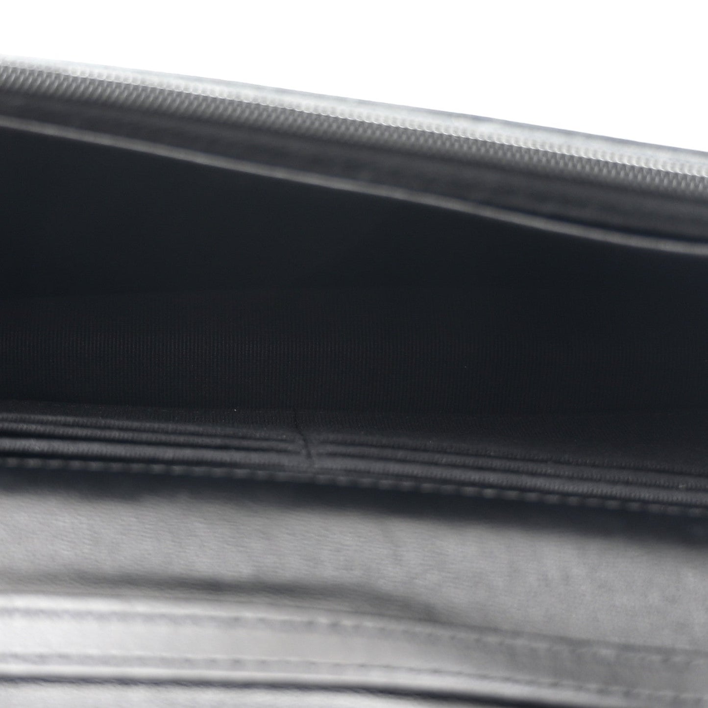 Lambskin Resin Quilted Wallet On Chain WOC Black