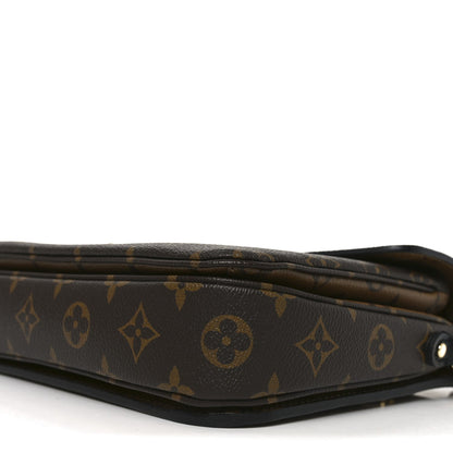 Reverse Monogram Pochette Metis